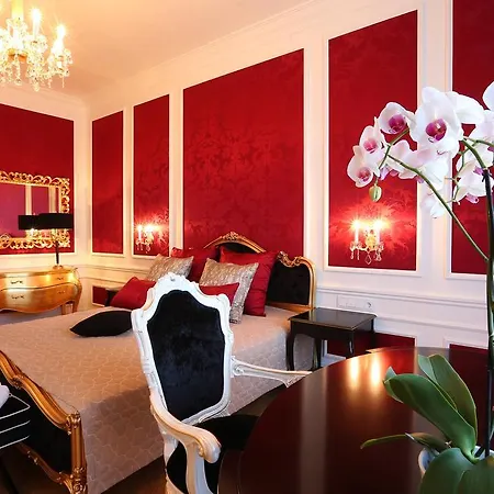 Schloss Schoenbrunn Grand Suite Apartment Vienna