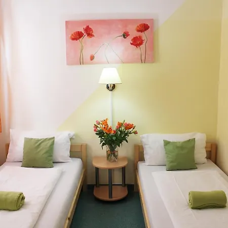 Hostel Westend *
