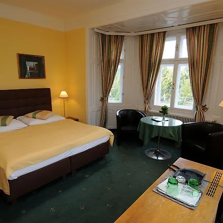 Hotel Bergwirt Schönbrunn 3*