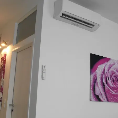 Vienna Central Rooms