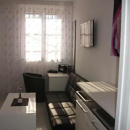 Vienna Central Rooms
