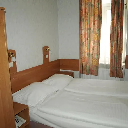 Hotel Stalehner 2*