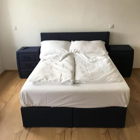 Apartment Schloss Alt Erlaa *