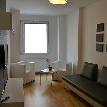 Vienna Inn Apartments