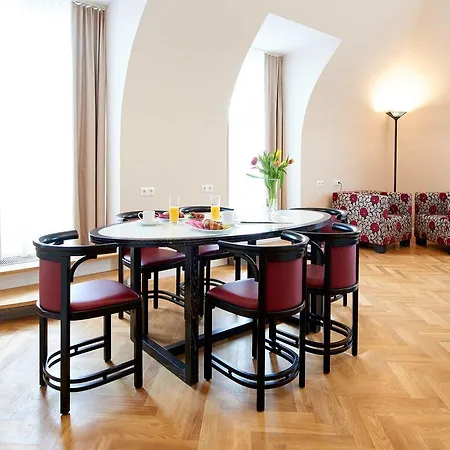 Ξενοδοχείο με διαμερίσματα Singerstrasse 21-25 350m Next To St Stephen's Square