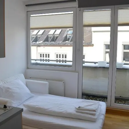 Vienna Inn Apartments Aparthotel