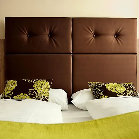 Bed & Breakfast Stadthalle 2*