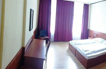 In Hernals Hotel Vienna