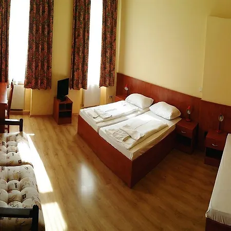 In Hernals Hotel 2*