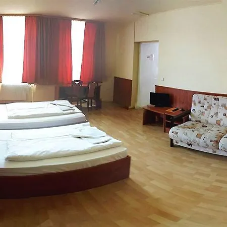 In Hernals Hotel 2*