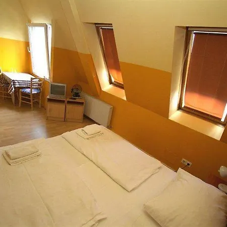 In Hernals Hotel 2*