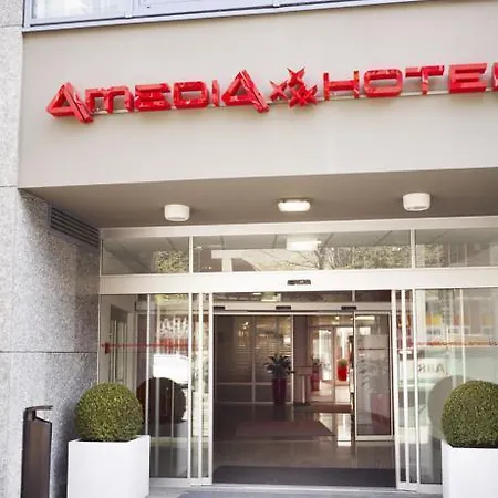 Western Amedia Hotel