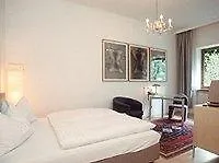 מלון Kunsthof 3*