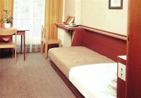 Academia Otel