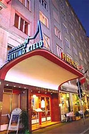 Royal Hotel