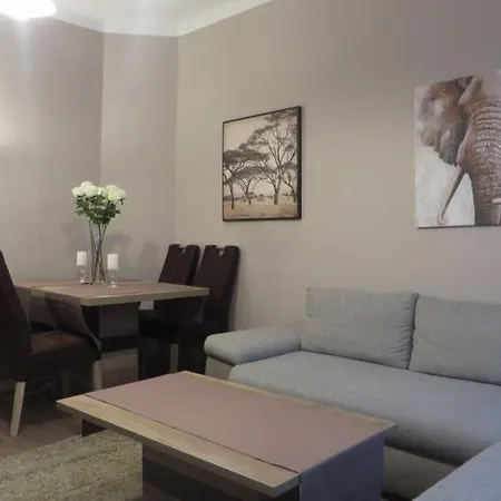 Large Comfort Schoenbrunn Apartment *