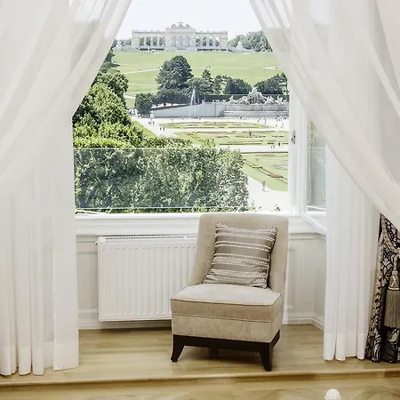 Schloss Schoenbrunn Grand Suite