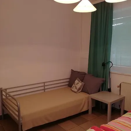 Manuela Eckert * Vienna