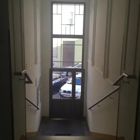 Goodman's I Apartment