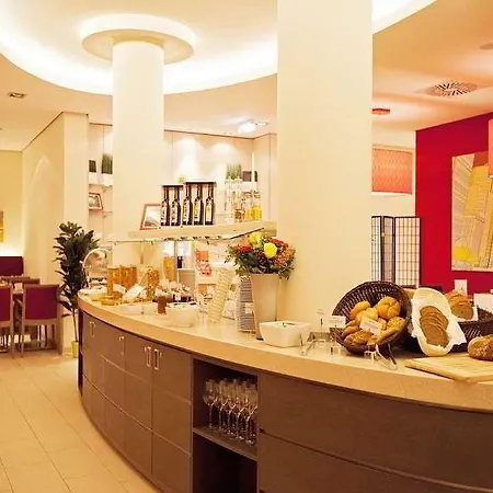 Hotel Orangerie 4*