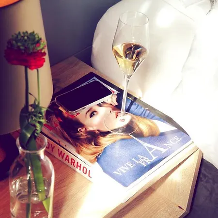 Saint Shermin & Champagne 4*