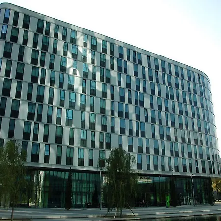 Courtyard By Marriott Prater/messe Hotel 4*