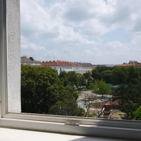 Hotel de apartamente Maximillian 2*
