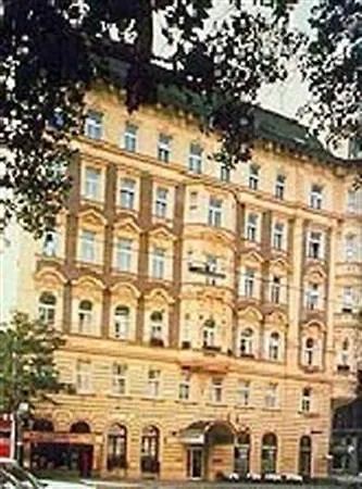 Atlanta Hotel 4*