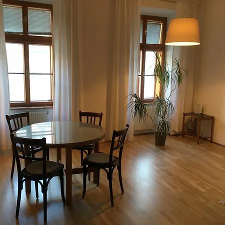 Apartment Near Rathaus