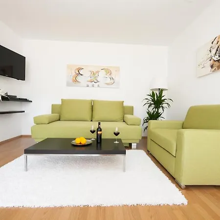 Apartment Traditional Tav