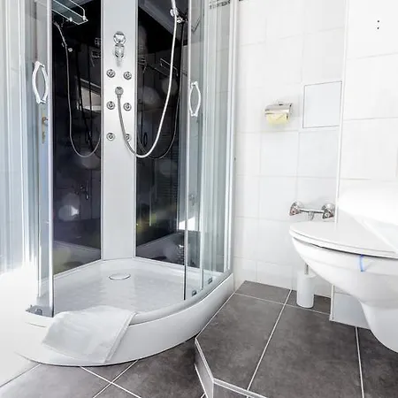 & Business 1150 Vienna