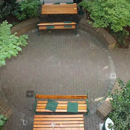 Porzellaneum אכסניה *