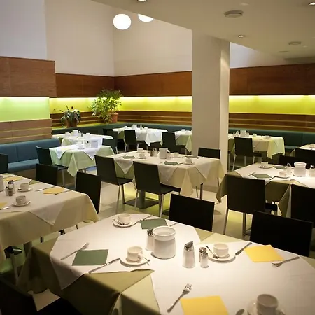 Caroline Hotel 3*