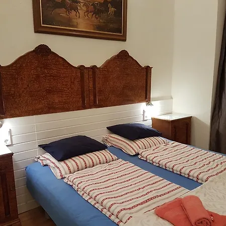 Guest house Guestroom Vip - Smoking Allowed Vienna