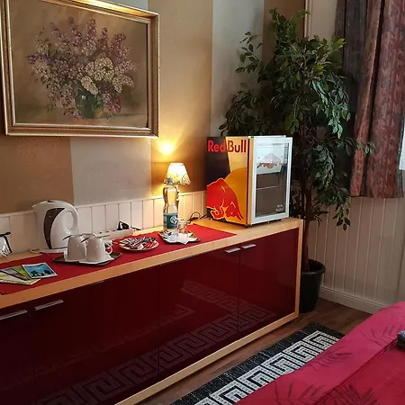 Guest house Guestroom Vip - Smoking Allowed