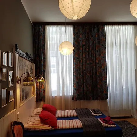 Guestroom Vip - Smoking Allowed Guest house