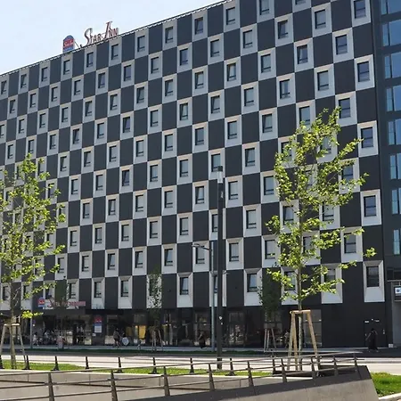 Leonardo Hauptbahnhof Hotel 4*