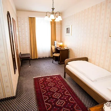 Atlanta 4*