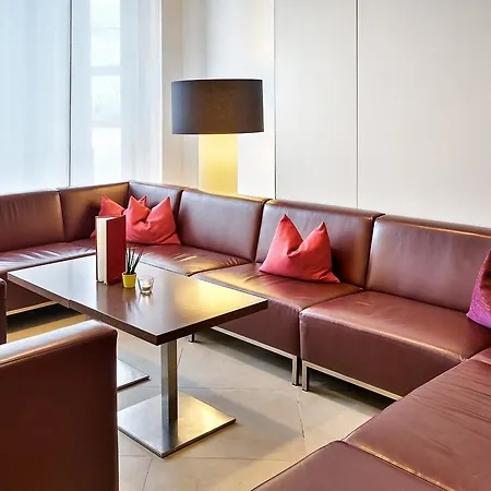 Arcotel Donauzentrum 4* Vídeň