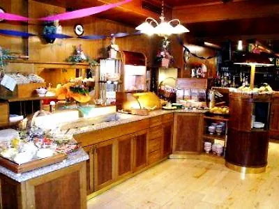 Hotel Lenas 3*
