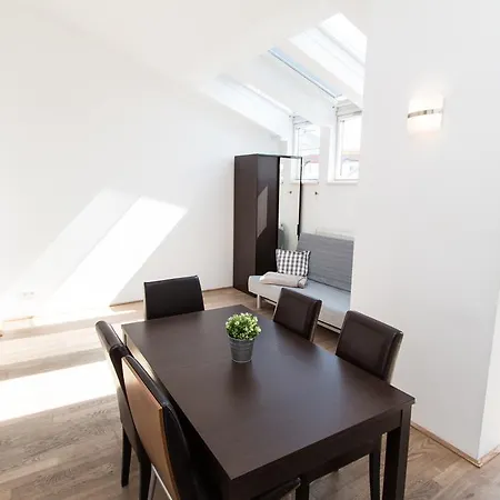 Leonhard Apartment Vienna