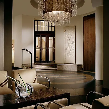 Hotel Radisson Blu Style Hotel, 4*