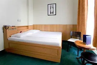 Goldene Spinne Hotel