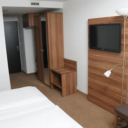 Hotel Enziana 3*