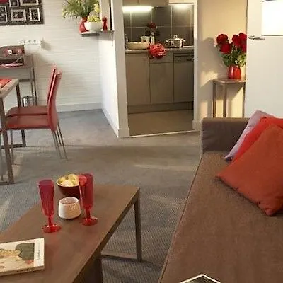 Aparthotel Adagio City 4*