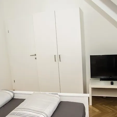 Hotspot Apartments Westbahnhof *
