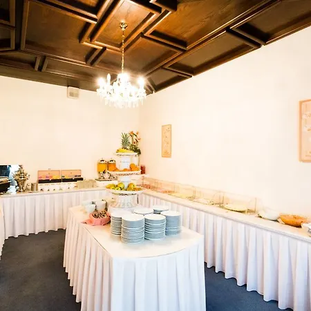 Thuringer Hof Hotel 3*