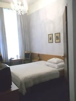 Lerner 3* Vienna