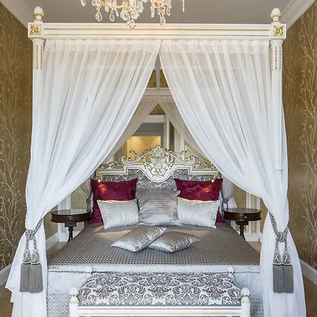 Apartment Schloss Schoenbrunn Grand Suite Vienna