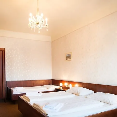 Hotel Mozart 3*